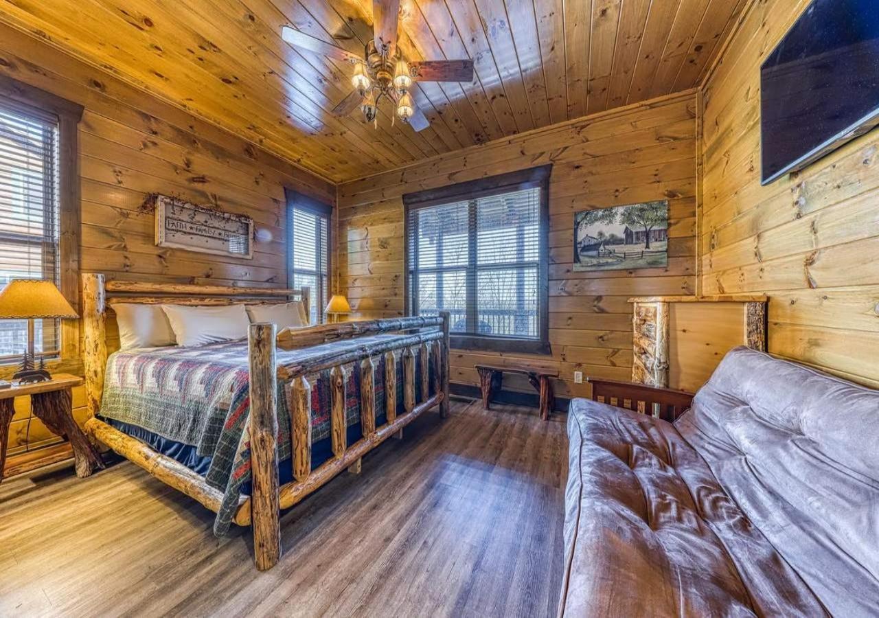 Mountain Splash Lodge - Pigeon Forge, Tn Sevierville Esterno foto